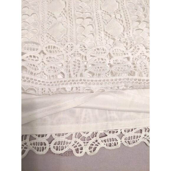 White Lacy Lined Tunic Top Size M - Picture 8 of 10